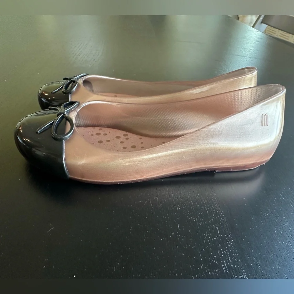 NWOT Mini Melissa Ultragirl Slip on Ballet Flats Nude and Black Captoe